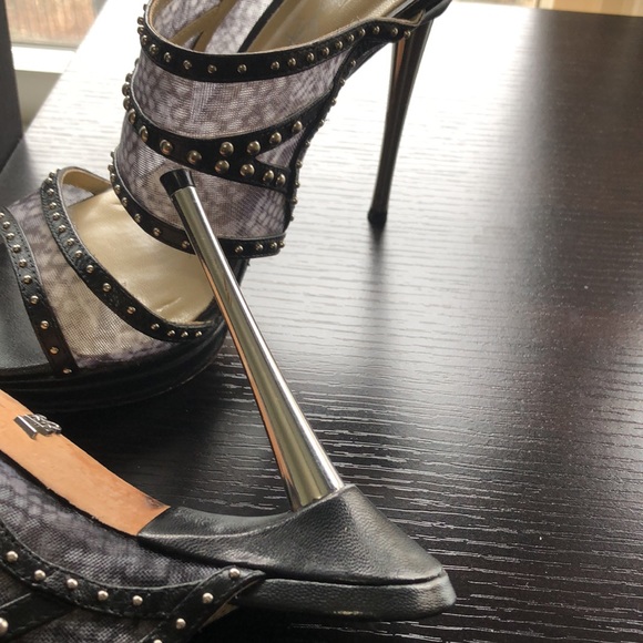 ABS Allen Schwartz Metal Stiletto Heel Shoe Size 7 - Picture 3 of 4